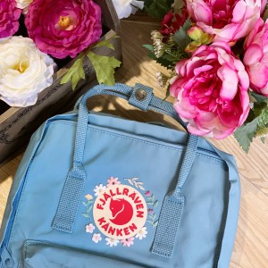 Fjallraven Kanken Embroidery – Sky Blue  /Earth Floral